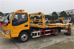 马鞍山哪里有拖车服务