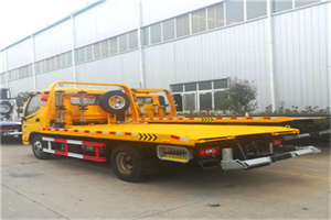 马鞍山附近拖车救援搭电